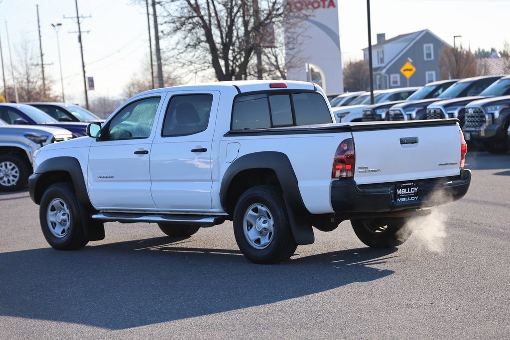 Used 2014 Toyota Tacoma PreRunner image 2