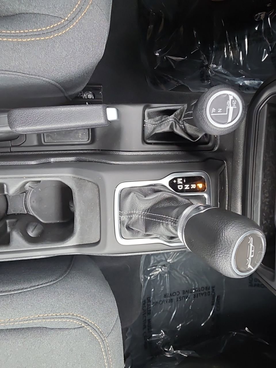 Used 2025 Jeep Gladiator Sport image 34