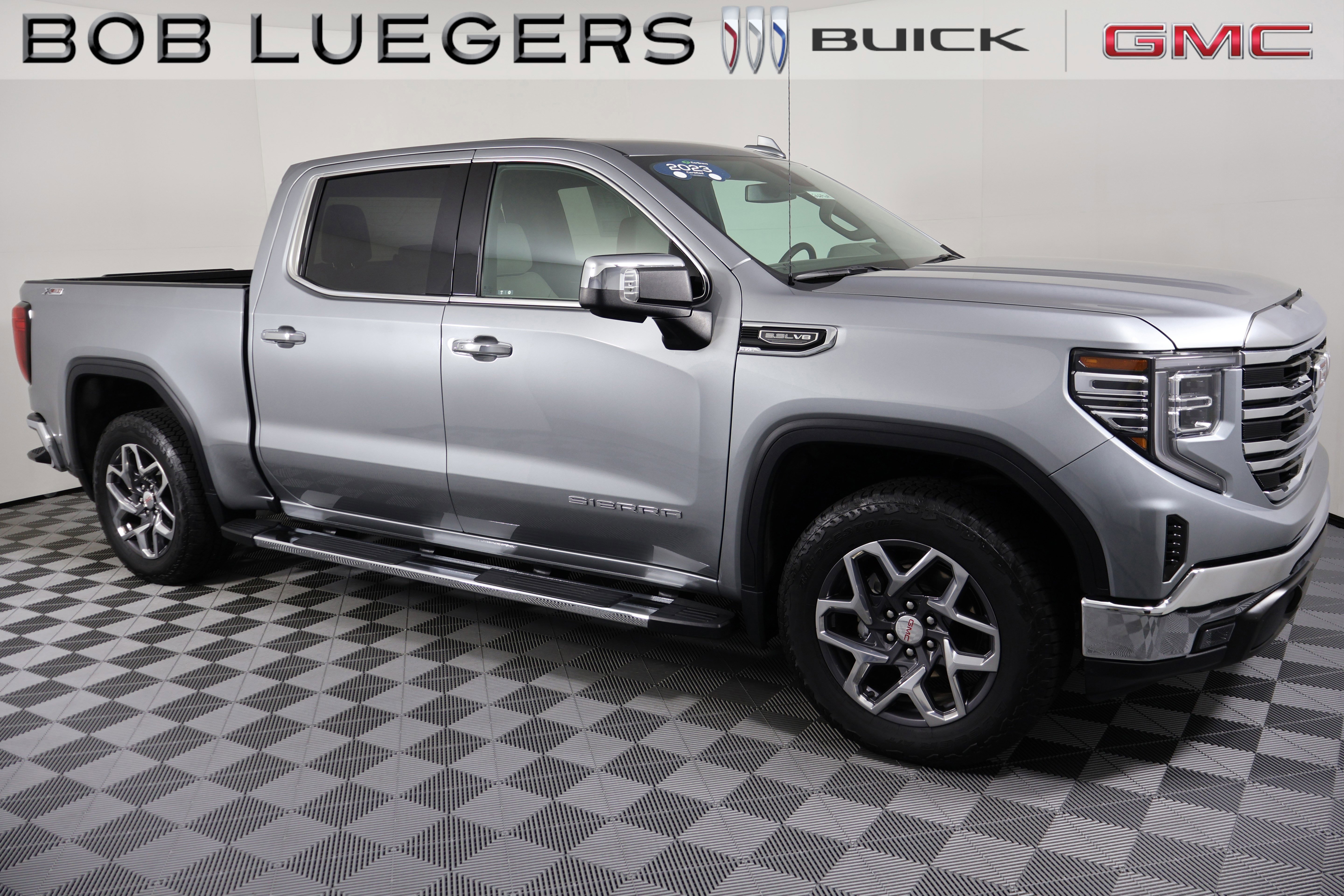 Certified 2023 GMC Sierra 1500 SLT w/ SLT Premium Package AWD/4WD image 2