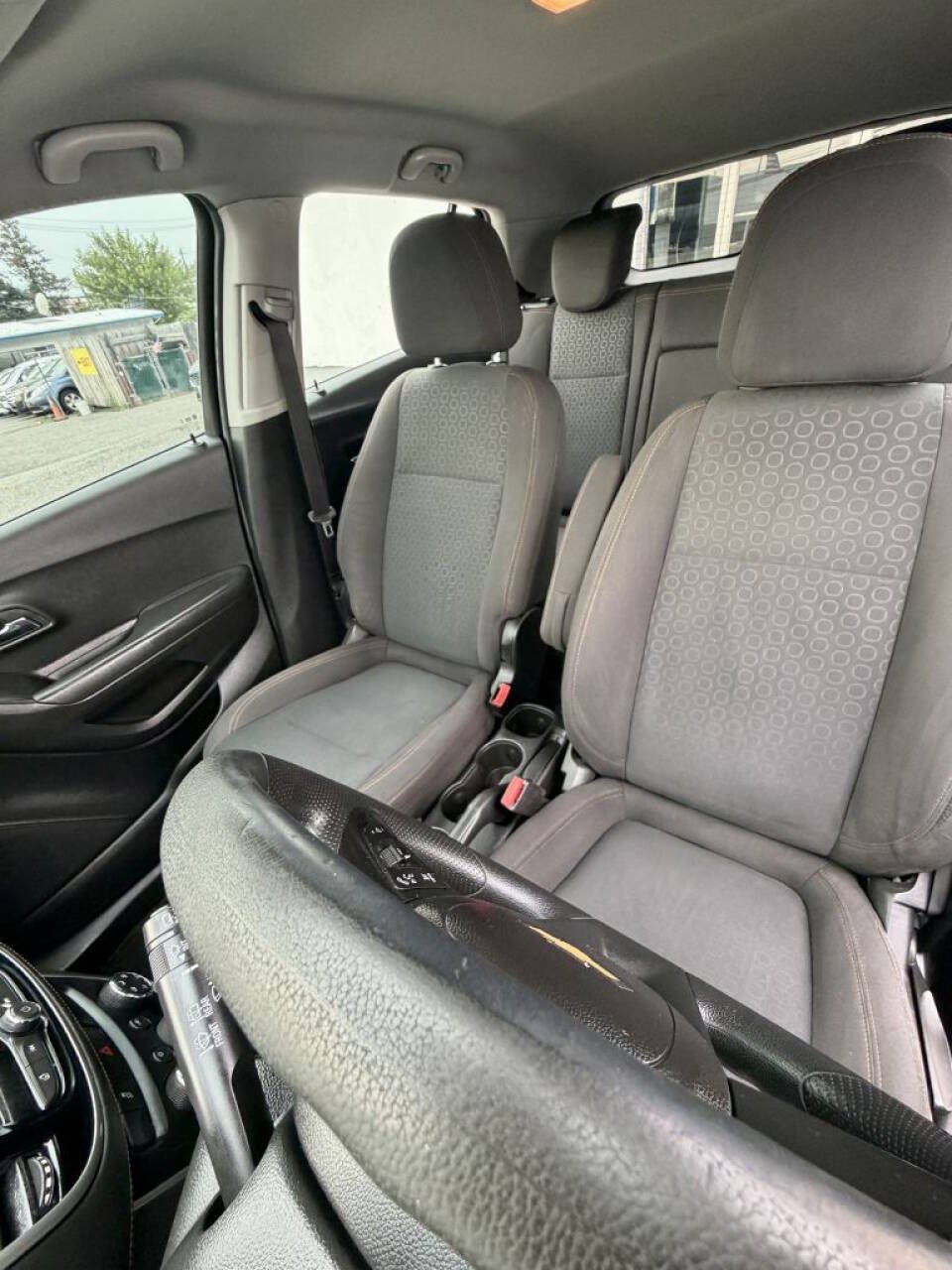 Used 2018 Chevrolet Trax LS FWD image 15