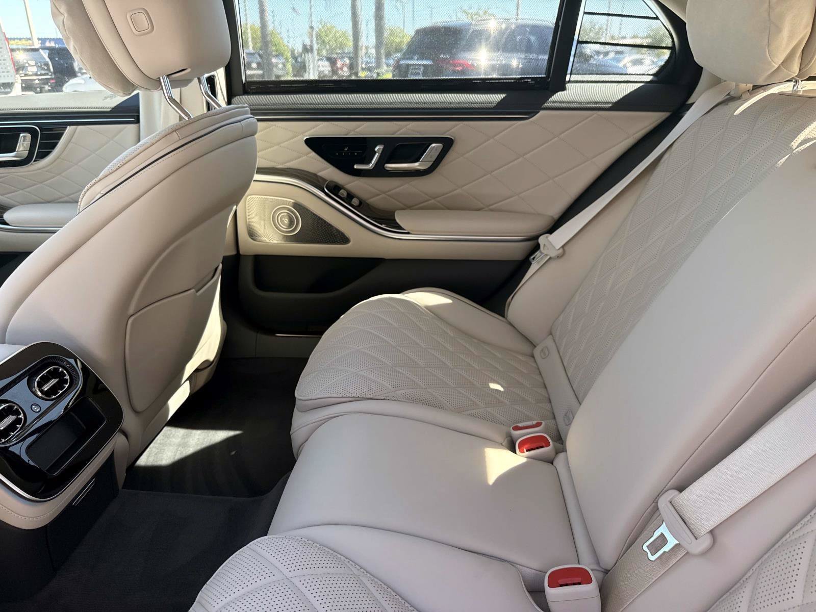New 2027 Mercedes-Benz S 580 4MATIC Sedan image 13