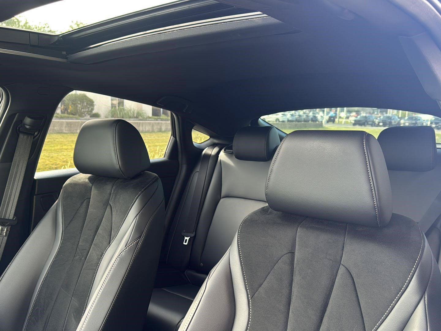 Used 2025 Acura Integra A-Spec FWD image 9