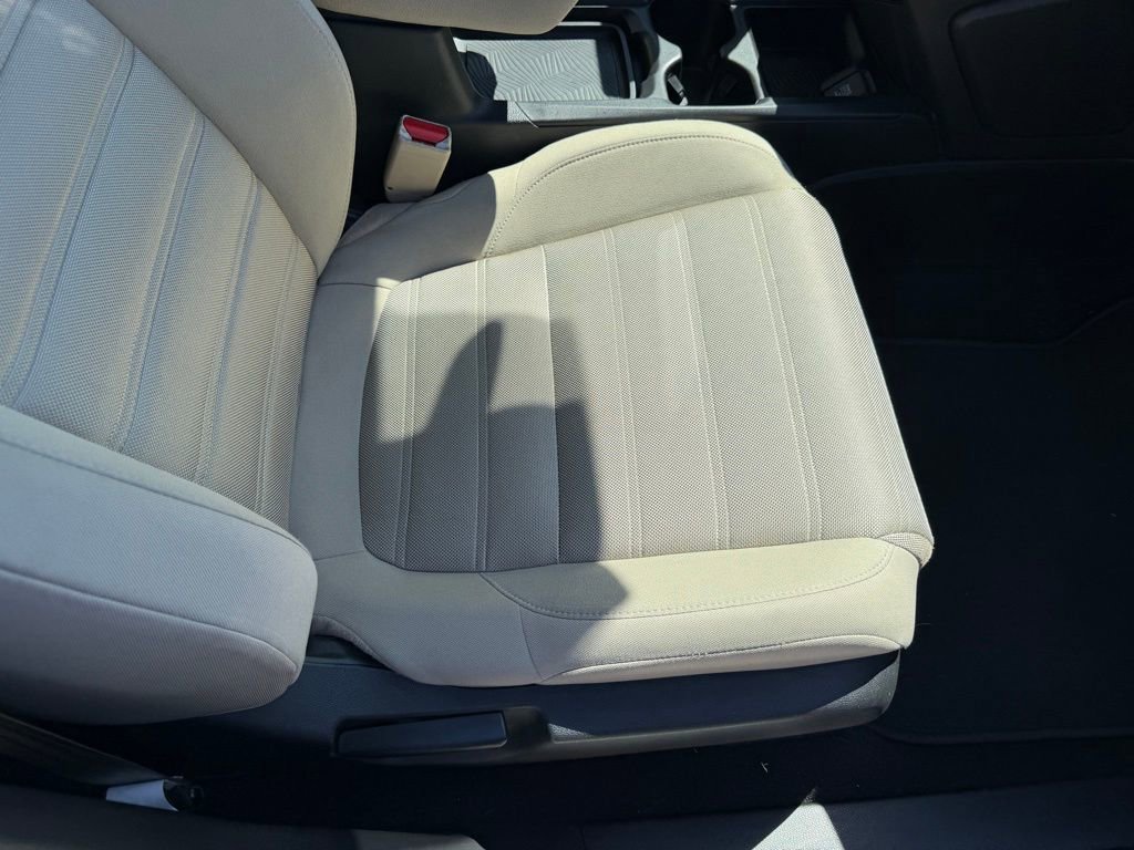 Used 2018 Honda CR-V EX image 16