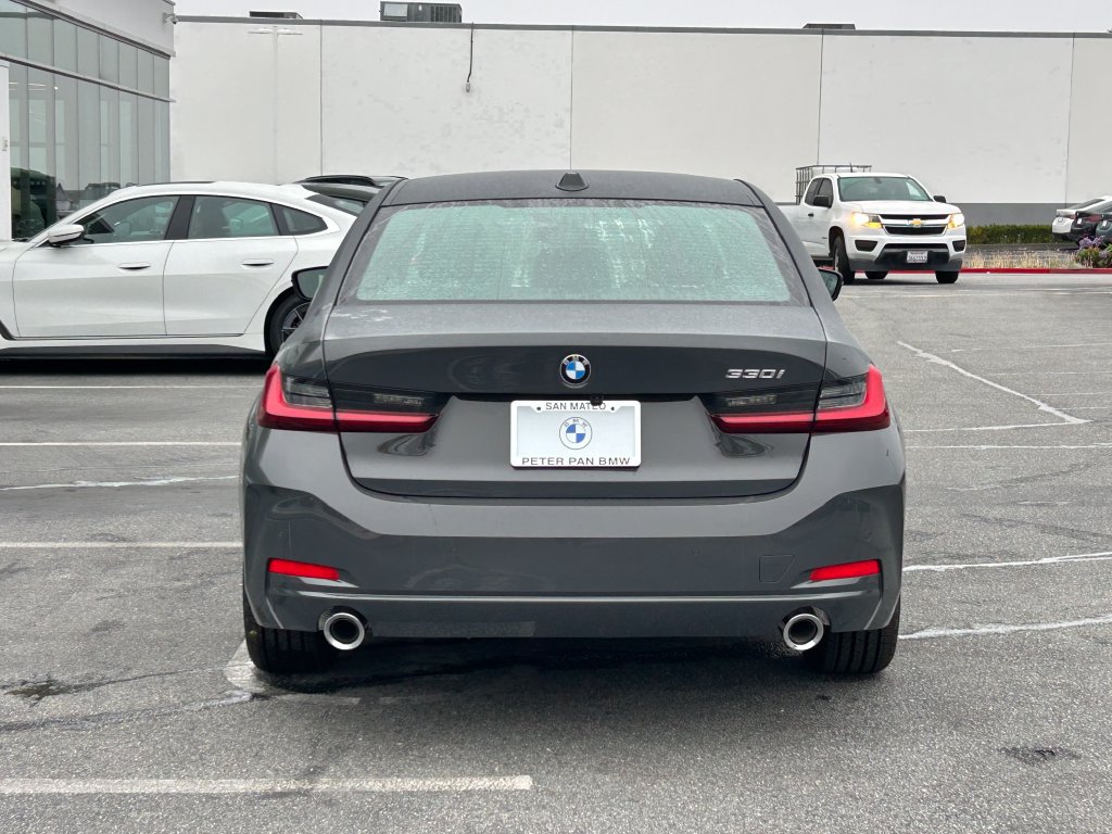 New 2026 BMW 330i Sedan RWD image 4