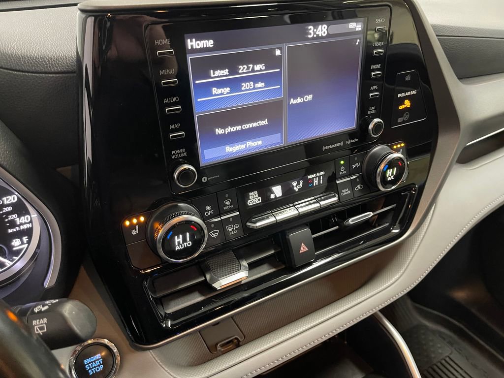 Used 2022 Toyota Highlander XLE image 25