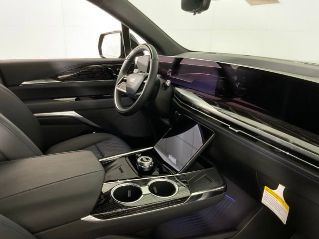 New 2025 Cadillac Escalade IQ Luxury 1 w/ Smart Trailering package image 33