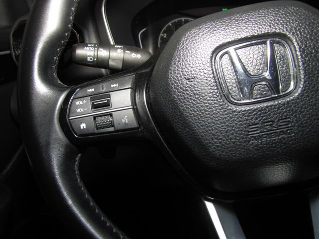 Certified 2025 Honda Pilot Touring image 5