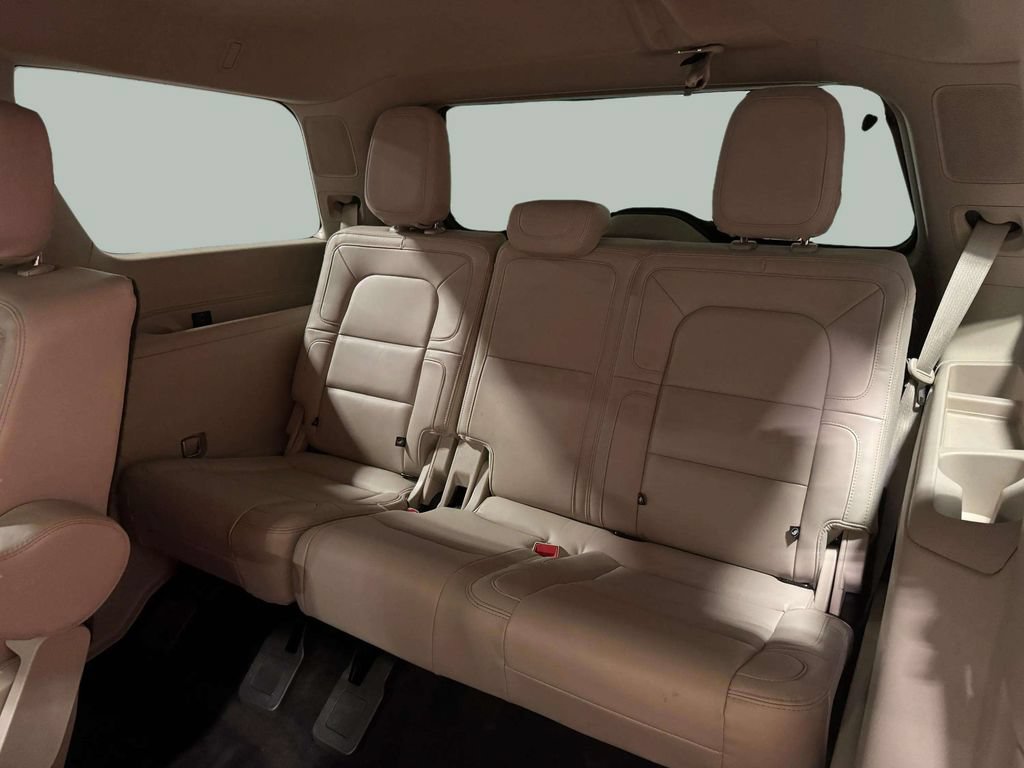 Certified 2021 Lincoln Navigator Reserve AWD/4WD image 26
