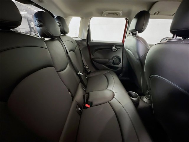 Used 2022 MINI Cooper 4-Door Hardtop image 25
