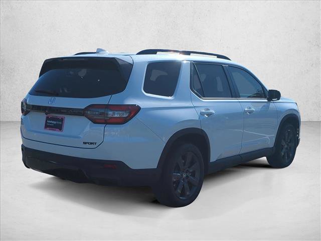 New 2026 Honda Pilot Sport image 2