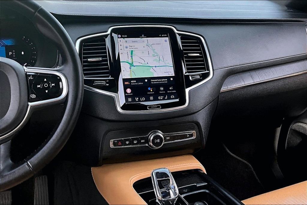 Certified 2023 Volvo XC90 B6 Ultimate w/ Protection Package Premier image 9