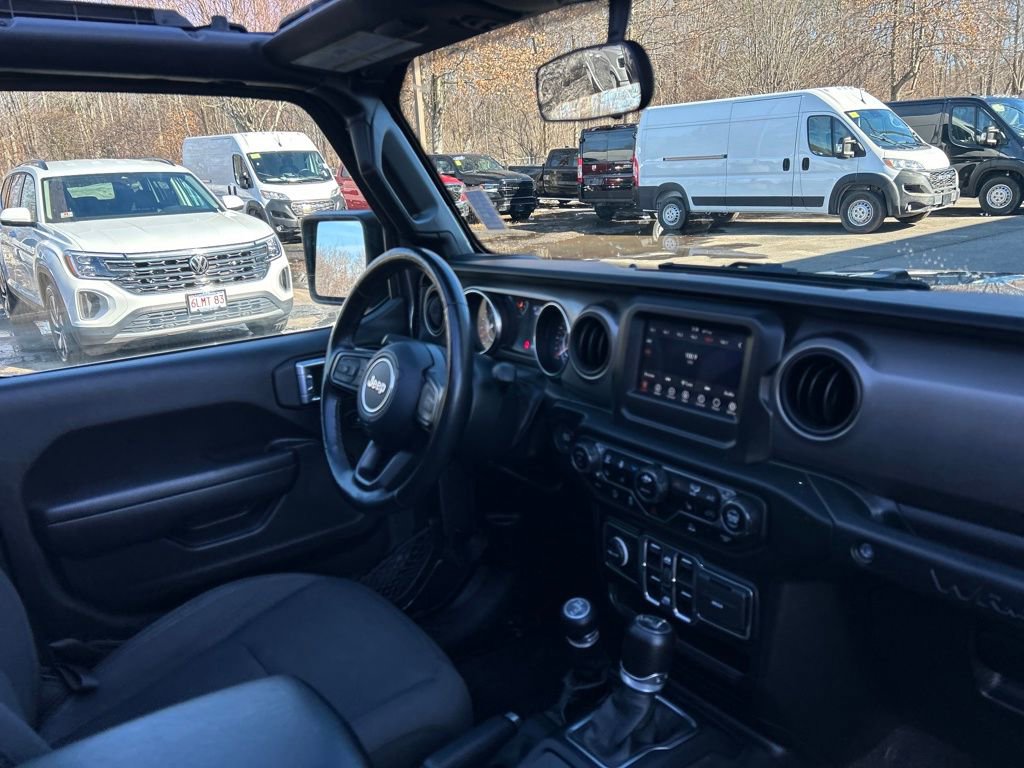 Used 2022 Jeep Wrangler Unlimited Sport AWD/4WD image 35