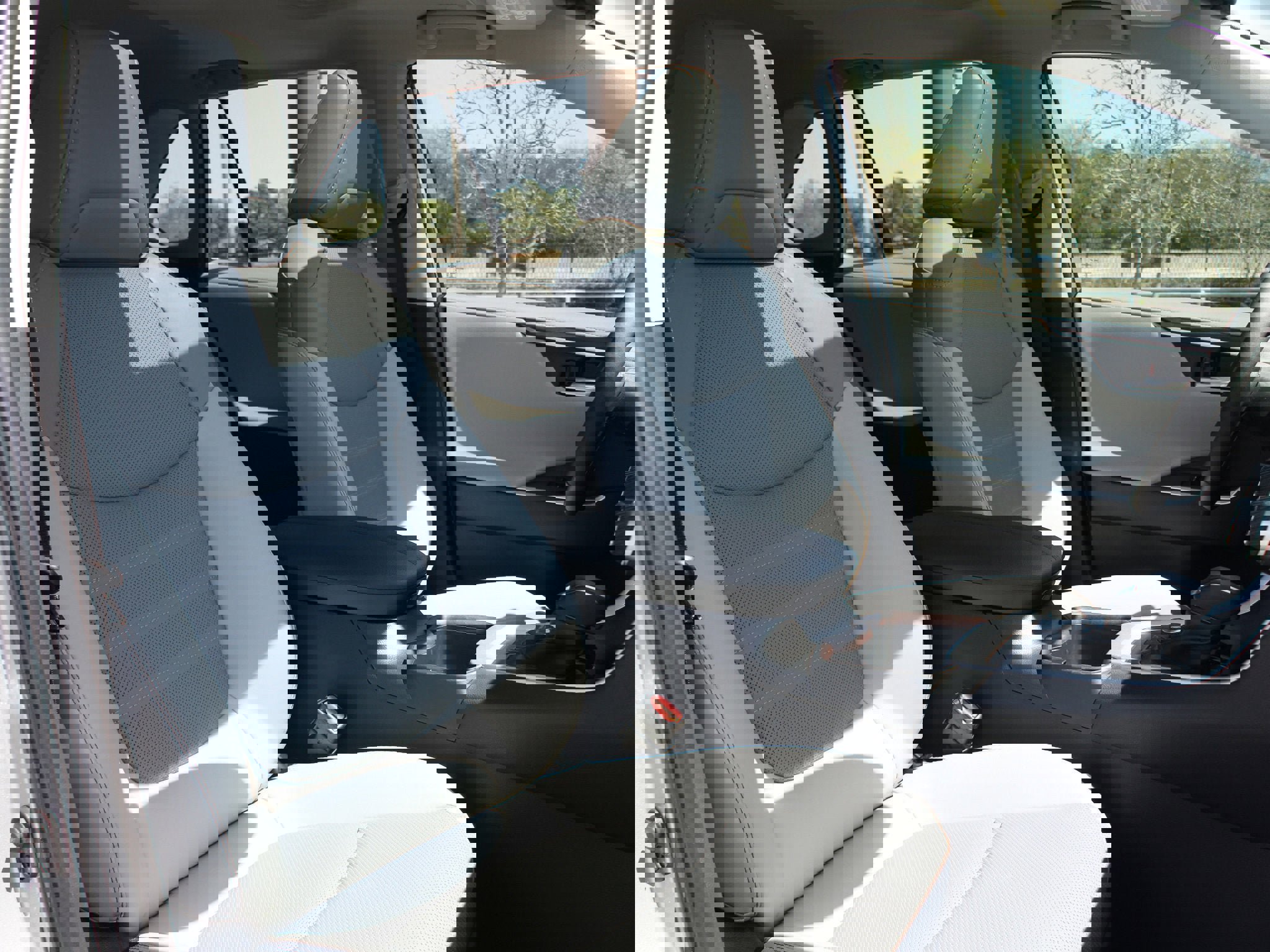 Used 2025 Toyota RAV4 Limited w/ Weather Package image 23