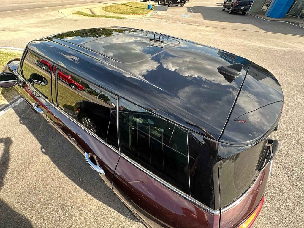 Used 2017 MINI Cooper Clubman FWD image 4
