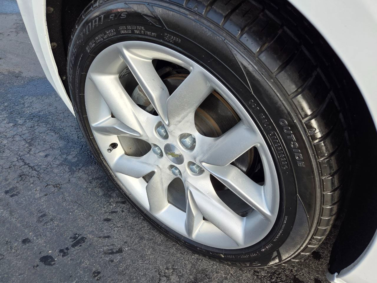 Used 2015 Chevrolet Impala LT image 10