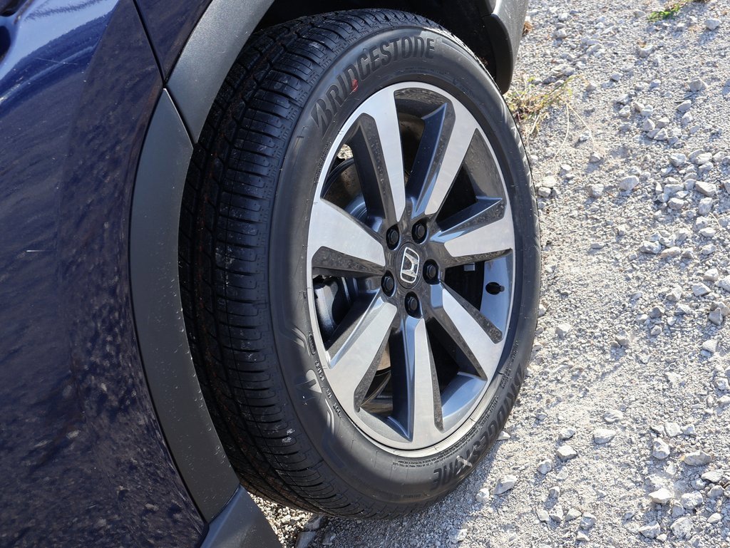 New 2025 Honda Pilot Touring image 25