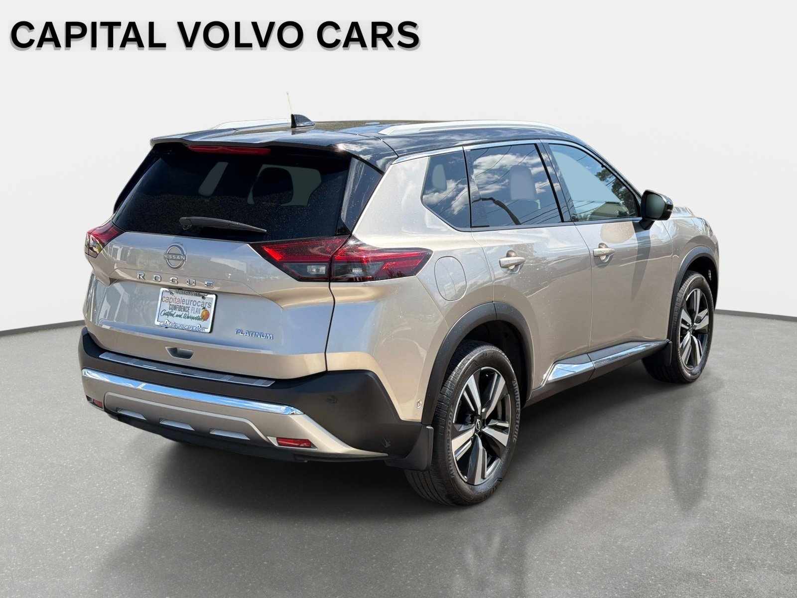 Used 2023 Nissan Rogue Platinum w/ Platinum Premium Package FWD image 5