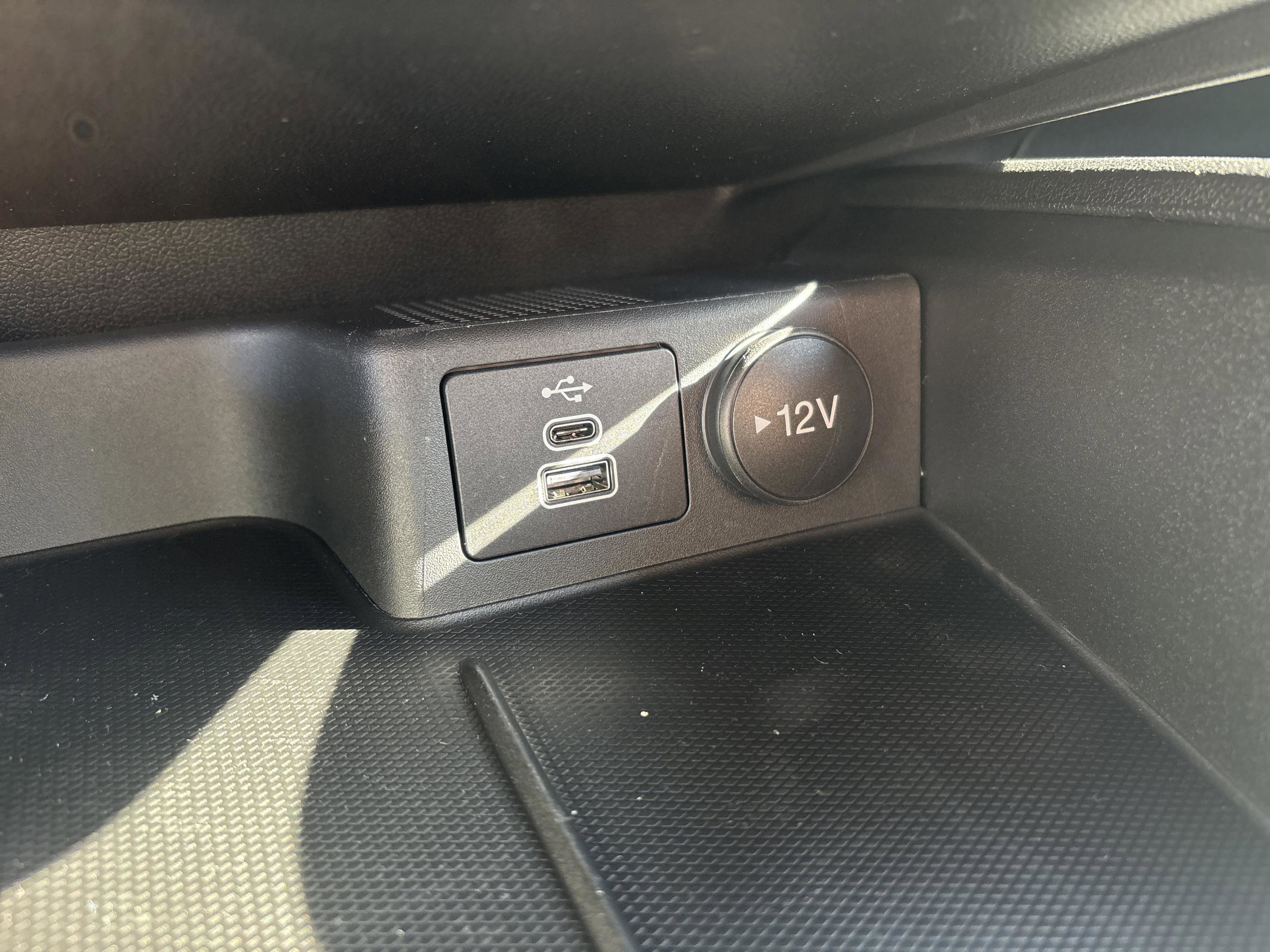 New 2026 Ford Escape ST-Line Select w/ Tech Pack #1 AWD/4WD image 17