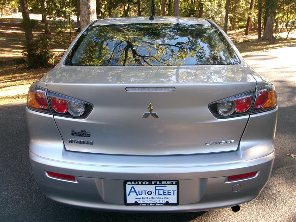 Used 2016 Mitsubishi Lancer ES image 6