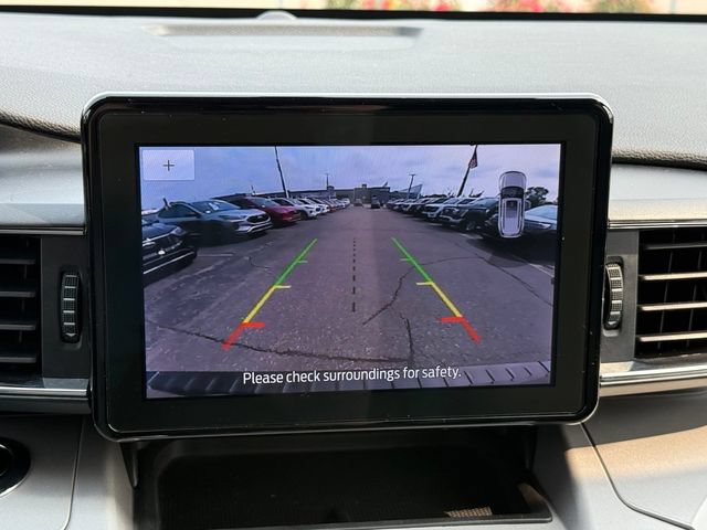 Certified 2024 Ford Explorer XLT w/ Equipment Group 202A AWD/4WD image 13