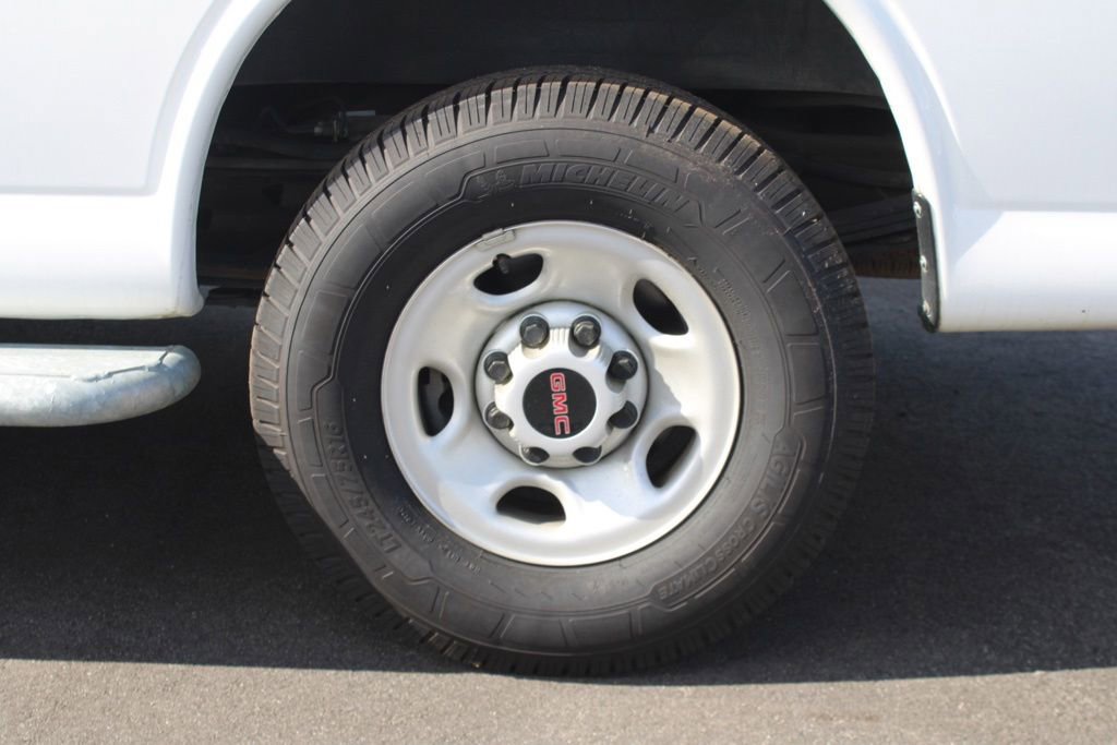 Used 2023 GMC Savana 2500 w/ Driver Convenience Package RWD image 11