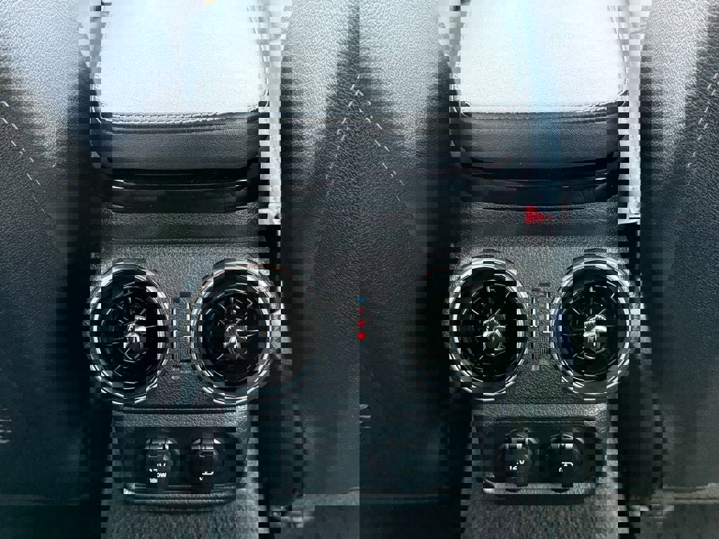 Used 2022 Kia Stinger GT-Line w/ Sun & Sound Package image 14