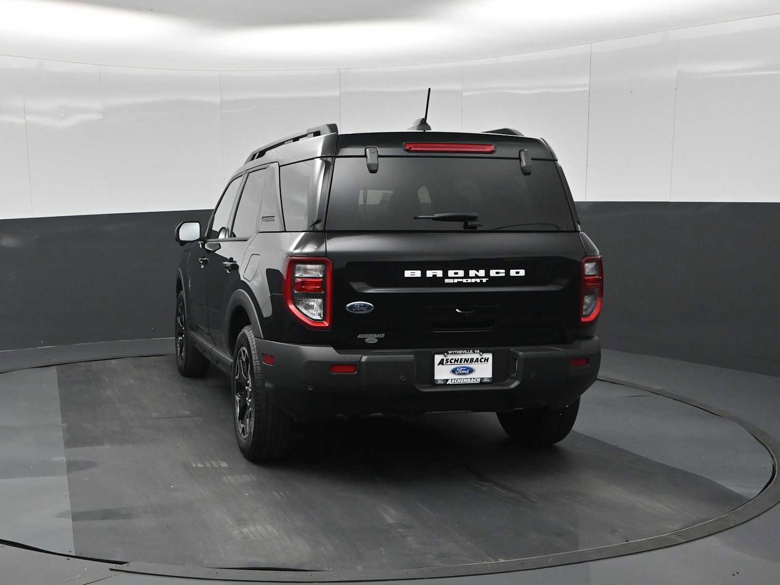 Used 2025 Ford Bronco Sport Outer Banks w/ Outer Banks Tech Package+ image 7