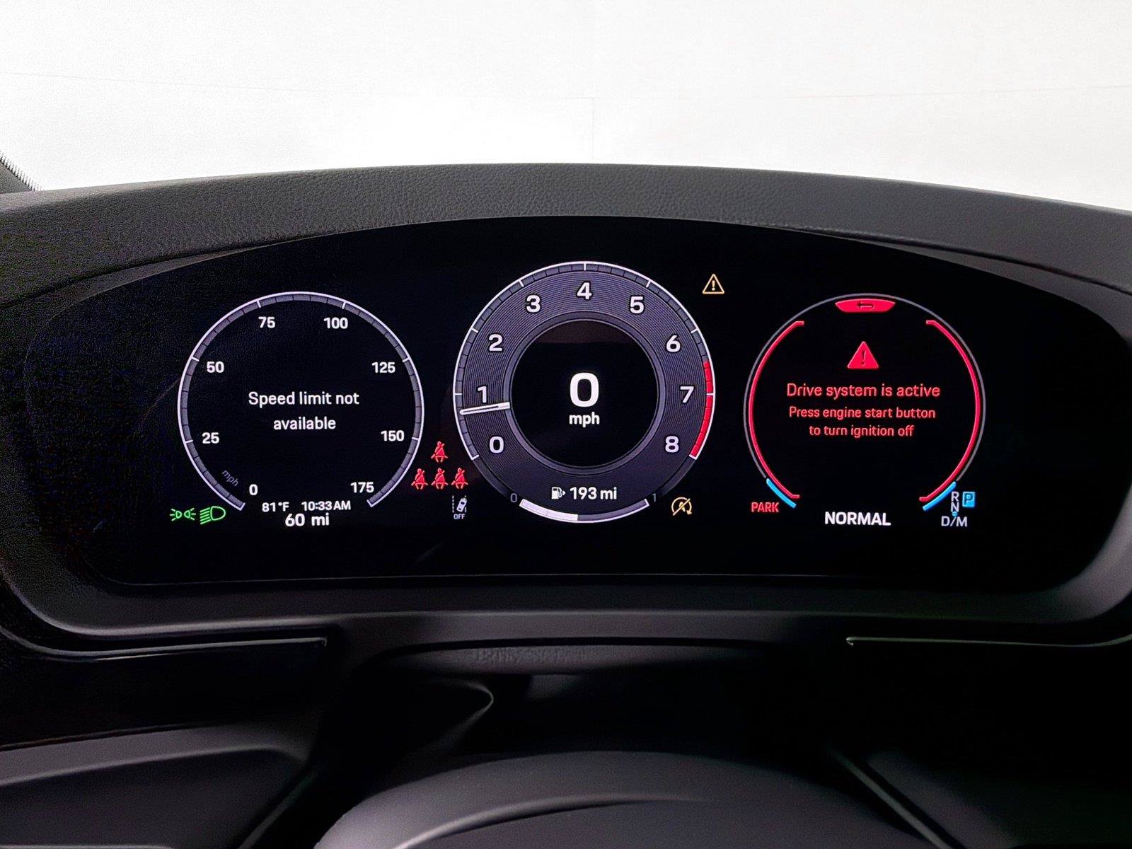 Certified 2025 Porsche Cayenne AWD/4WD image 19