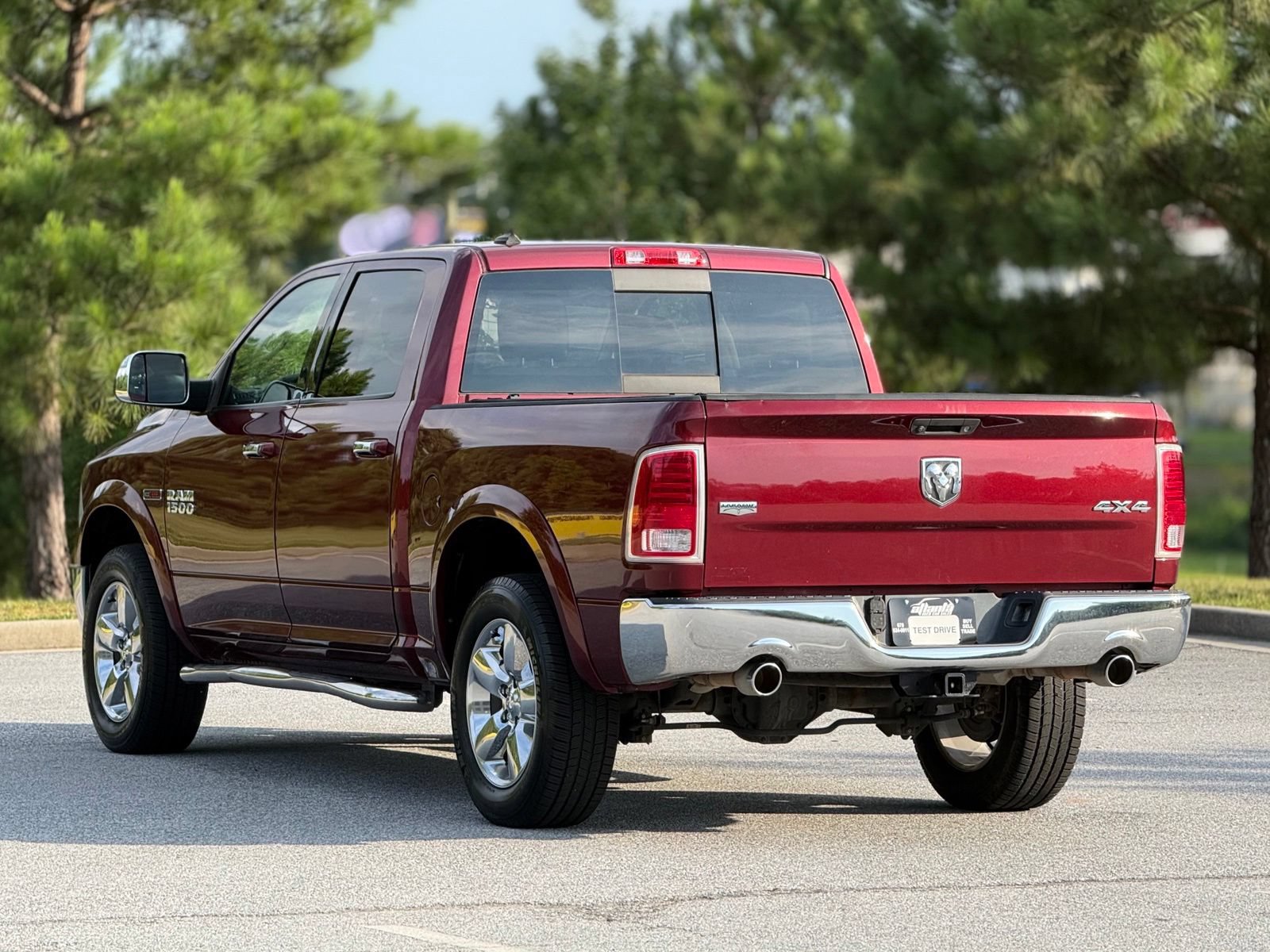 Used 2016 RAM 1500 Laramie AWD/4WD image 10
