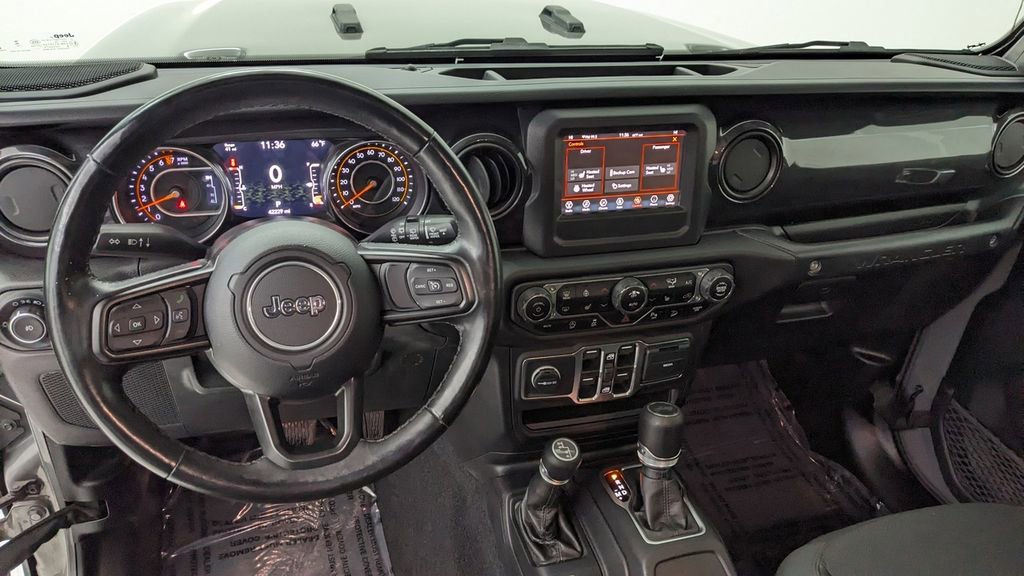 Used 2021 Jeep Wrangler Unlimited Sport image 3