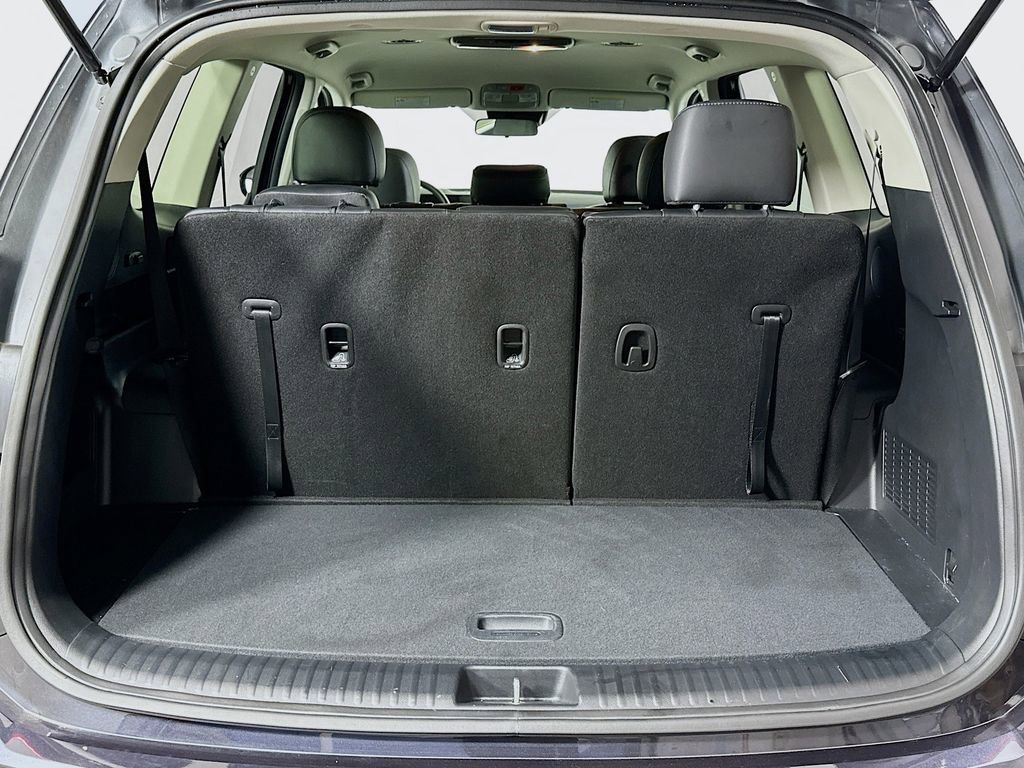Used 2025 Kia Telluride LX FWD image 16