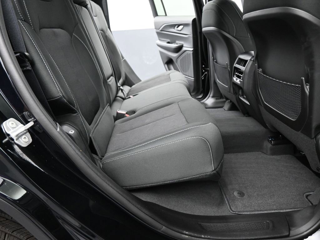 New 2025 Jeep Grand Cherokee Laredo X w/ Luxury Tech Group I image 15