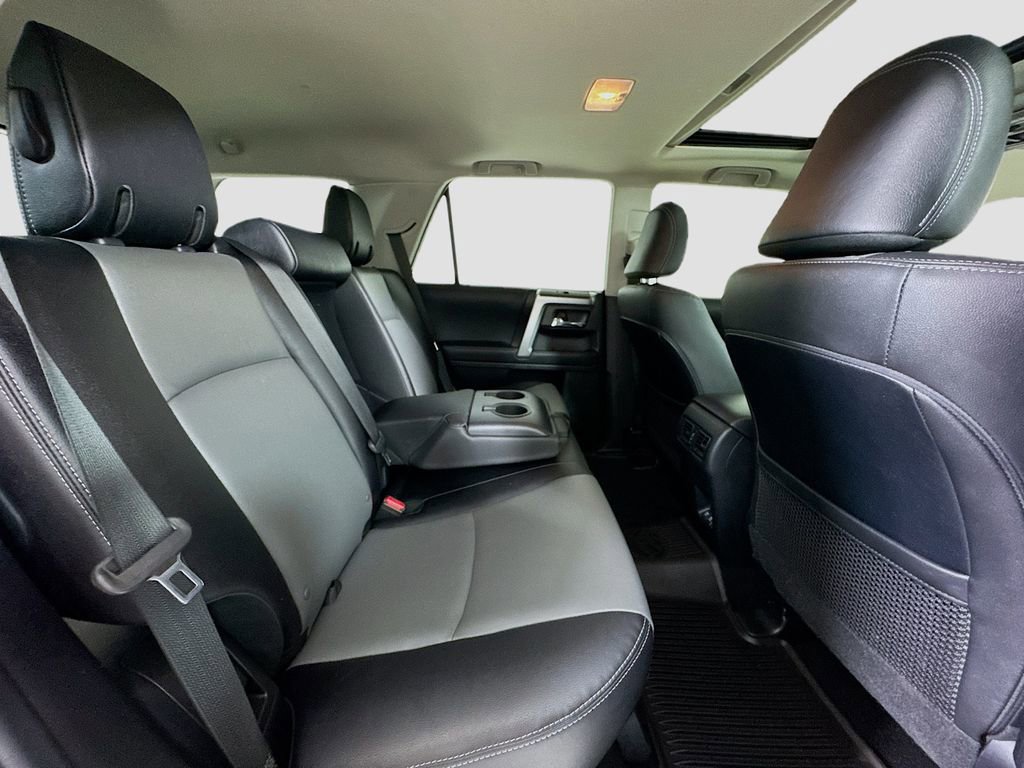 Used 2021 Toyota 4Runner SR5 Premium image 26