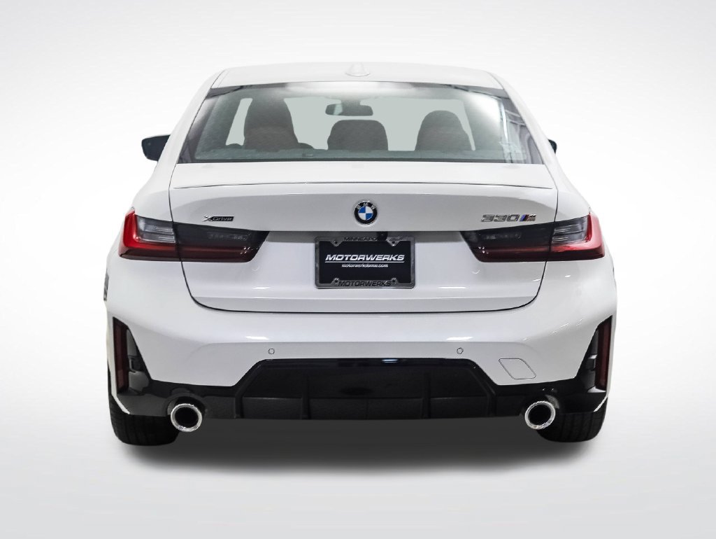 Used 2026 BMW 330i xDrive Sedan AWD/4WD image 4
