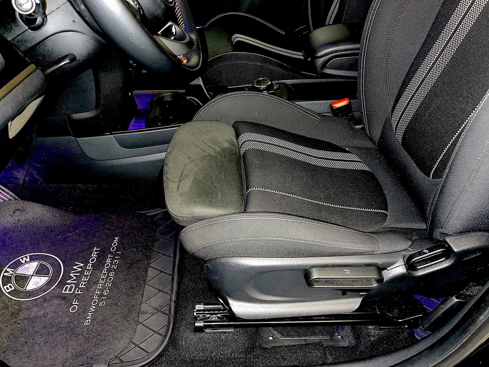 Used 2019 MINI Cooper Countryman SE w/ Signature Upholstery Package image 10