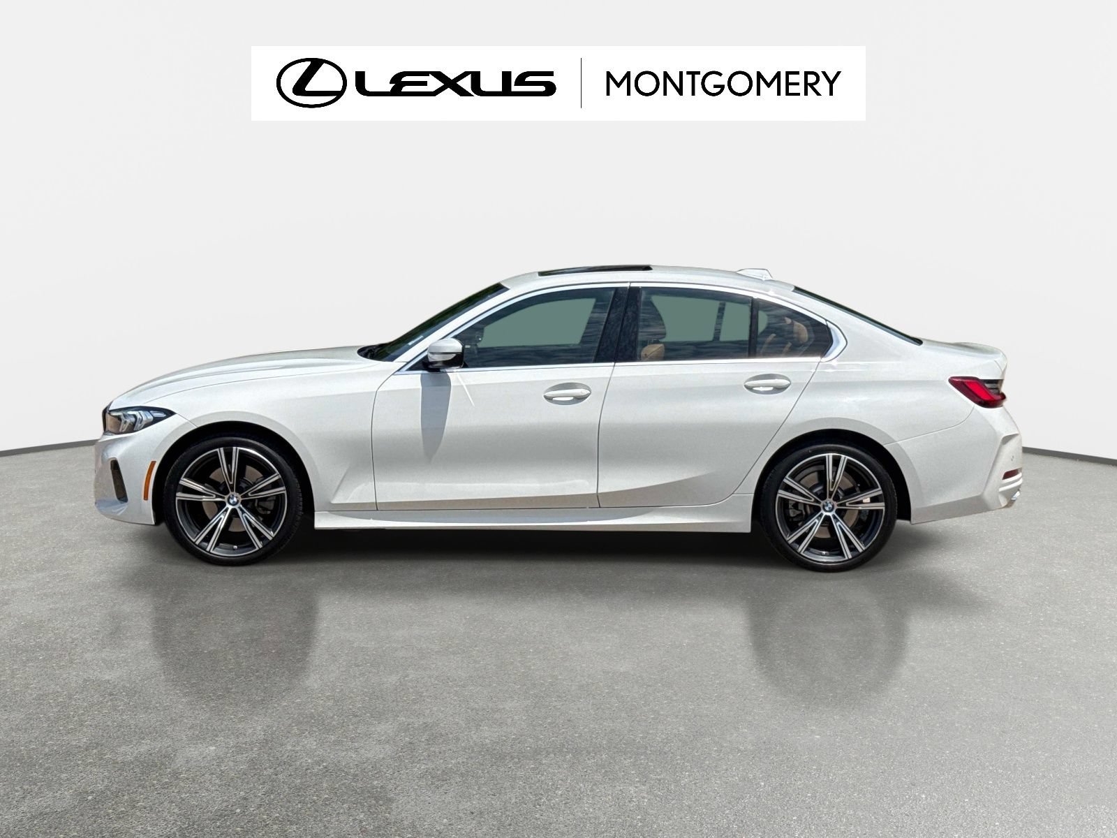 Used 2024 BMW 330i Sedan w/ Premium Package RWD image 6