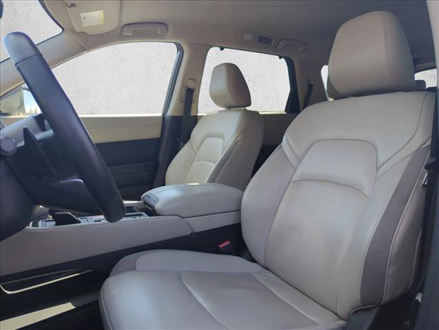 Used 2025 Nissan Pathfinder SL image 19