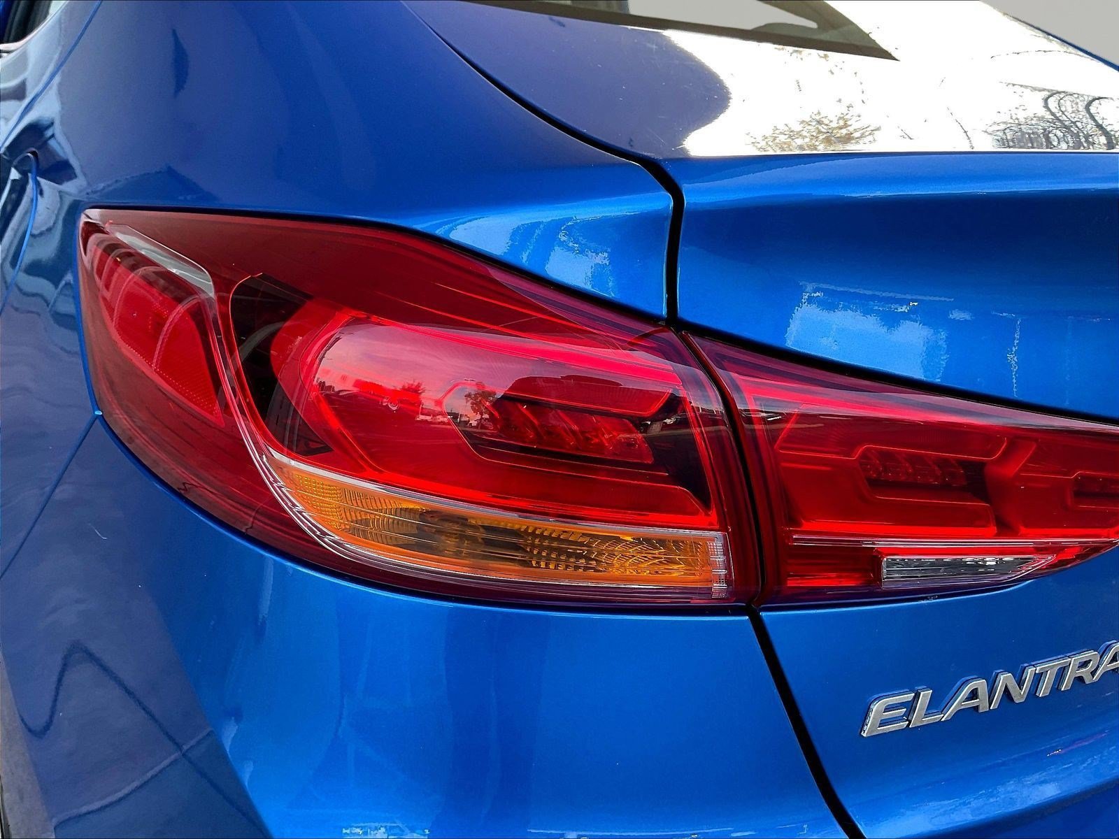 Used 2018 Hyundai Elantra Sport w/ Cargo Package FWD image 22