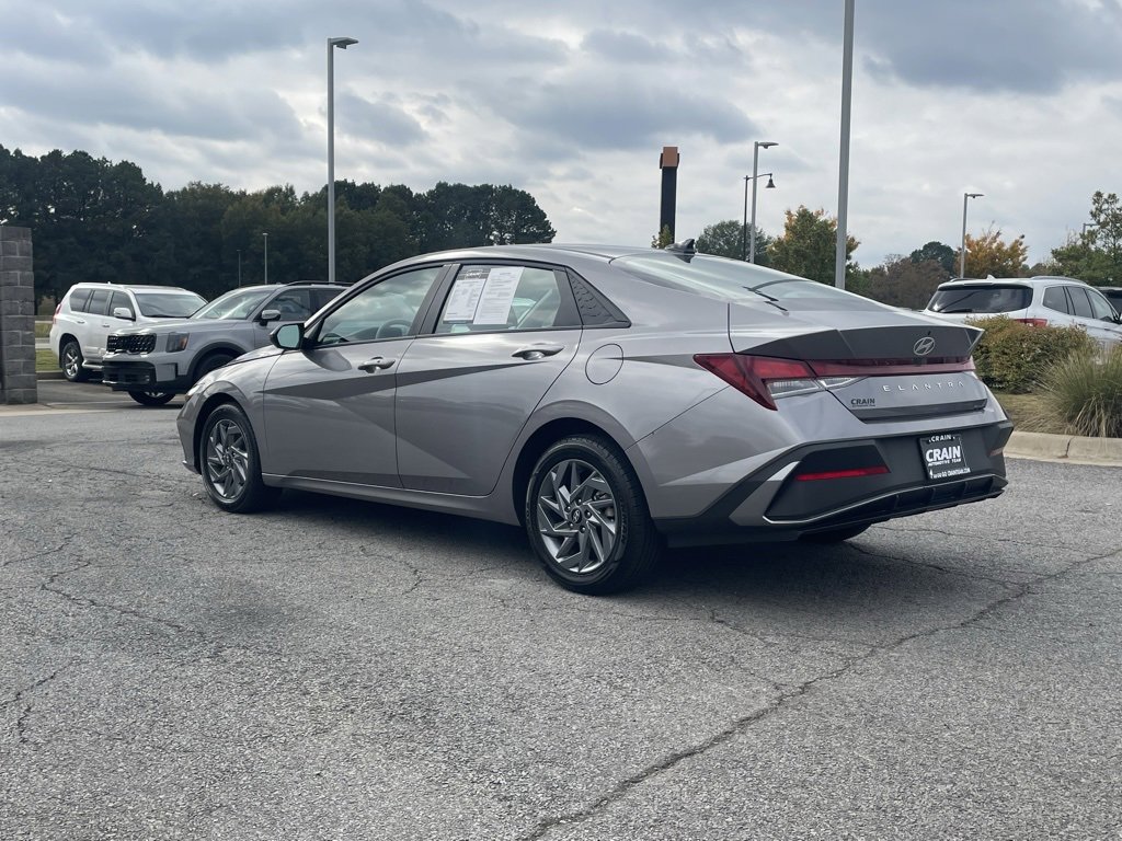 Used 2024 Hyundai Elantra SEL image 5