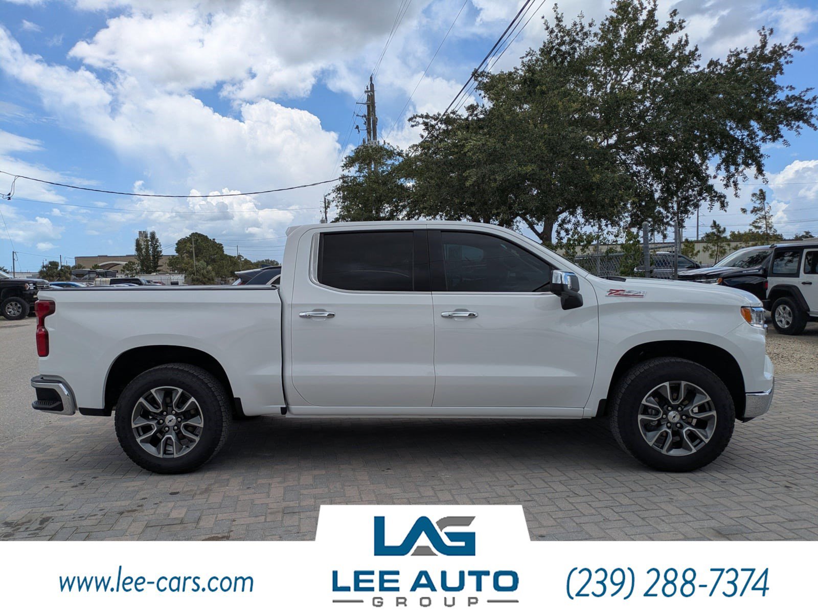 Used 2025 Chevrolet Silverado 1500 LTZ AWD/4WD image 2