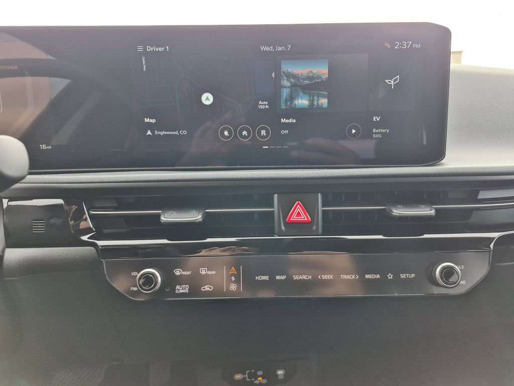 New 2025 Kia EV6 Light w/ Light LR Technology Package image 8