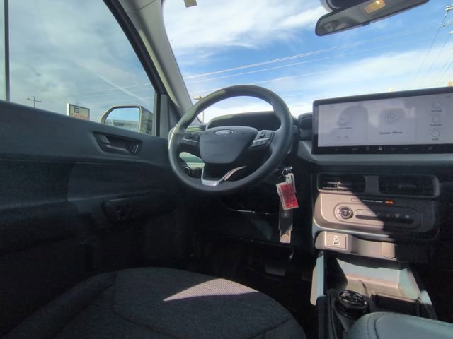 Used 2025 Ford Maverick XL image 7