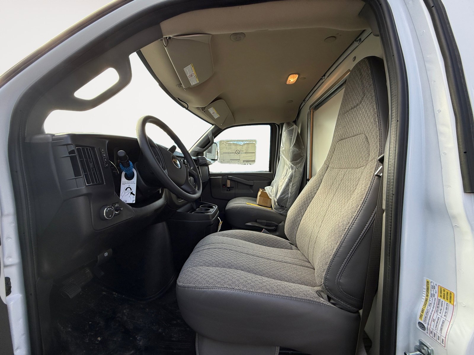 New 2025 Chevrolet Express 3500 w/ Power Convenience Package RWD image 9