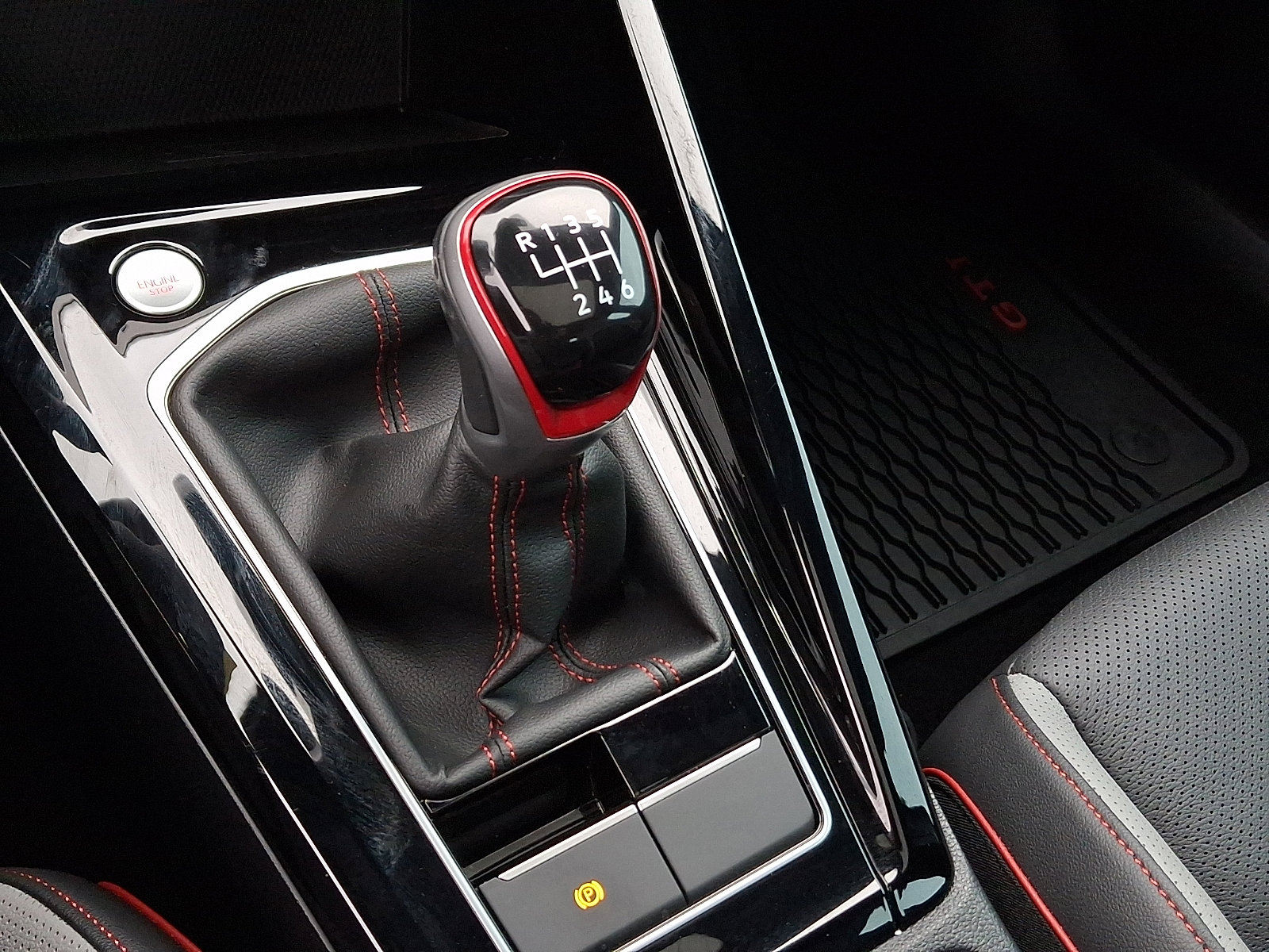 Used 2024 Volkswagen GTI Autobahn FWD image 18