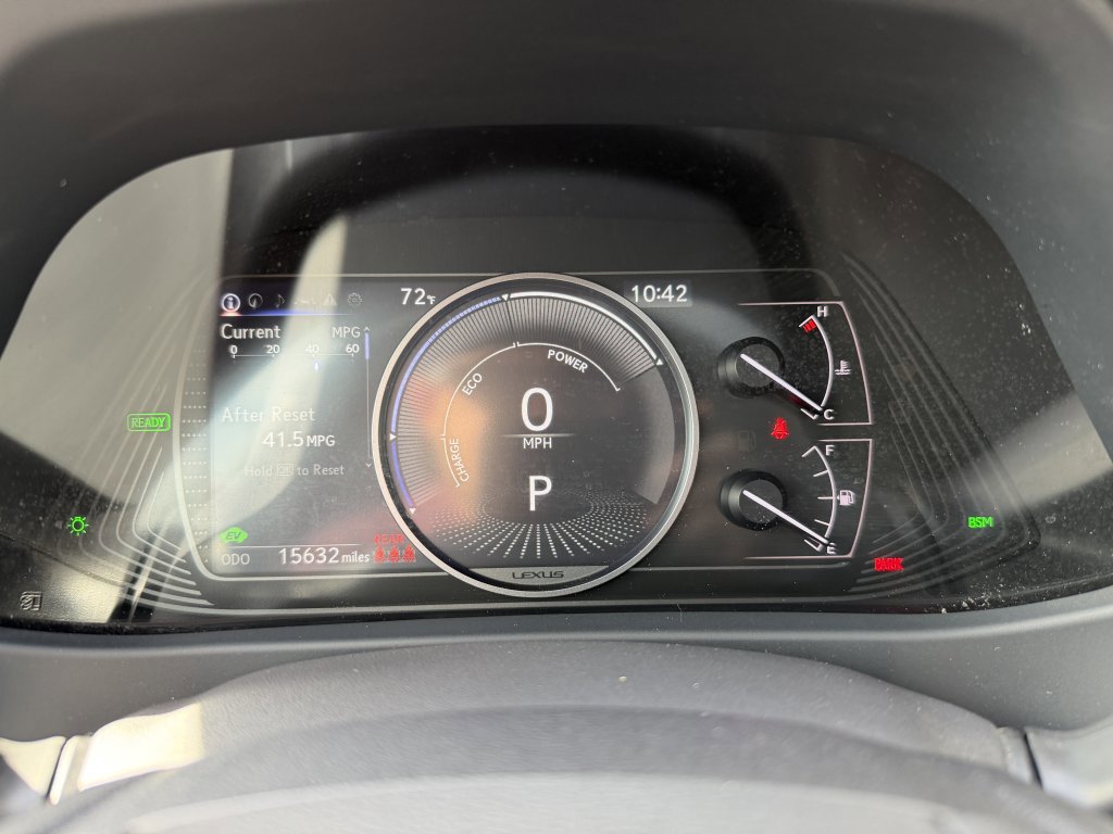 Used 2024 Lexus UX 250h FWD image 17