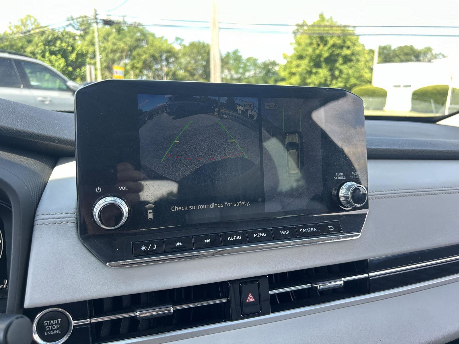 Used 2022 Mitsubishi Outlander SEL image 13