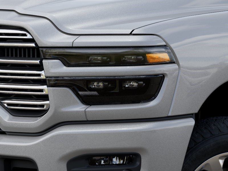 New 2026 RAM 2500 Laramie AWD/4WD image 10