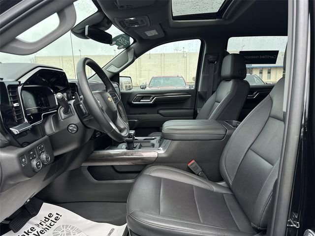 Certified 2024 Chevrolet Silverado 1500 LTZ w/ LTZ Premium Package AWD/4WD image 19