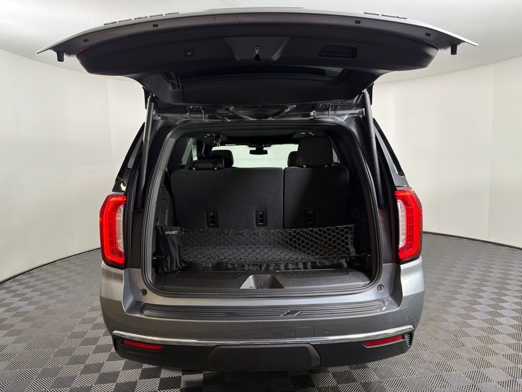 Used 2022 GMC Yukon SLT w/ SLT Luxury Package AWD/4WD image 15