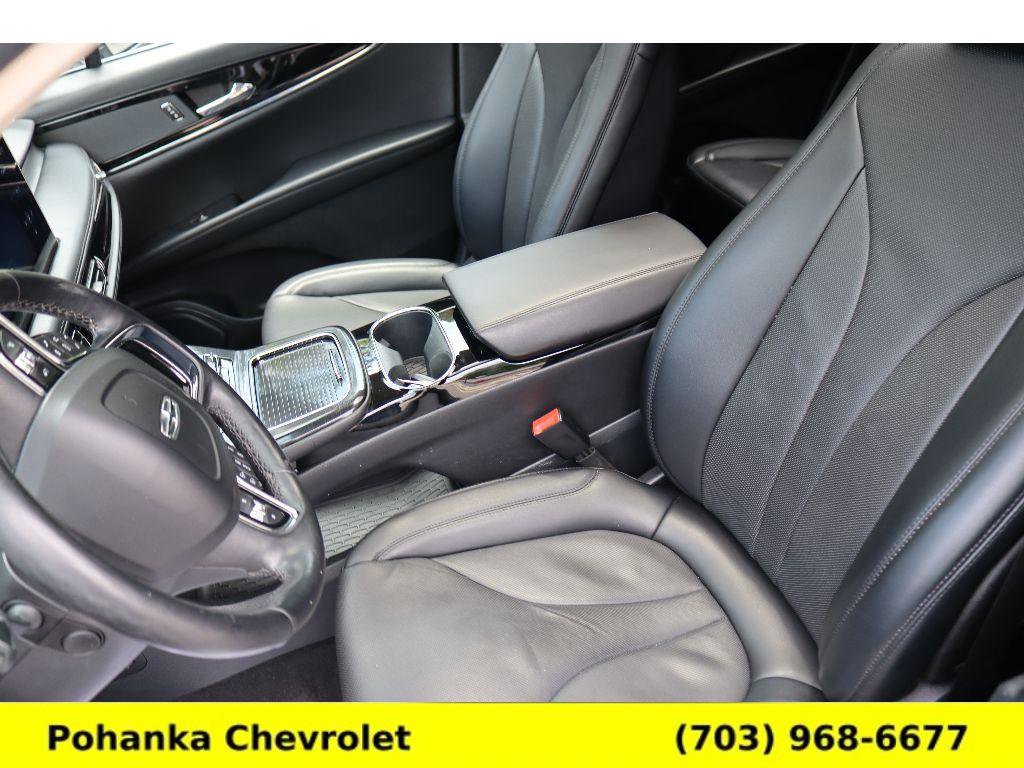 Used 2023 Lincoln Nautilus Reserve image 20